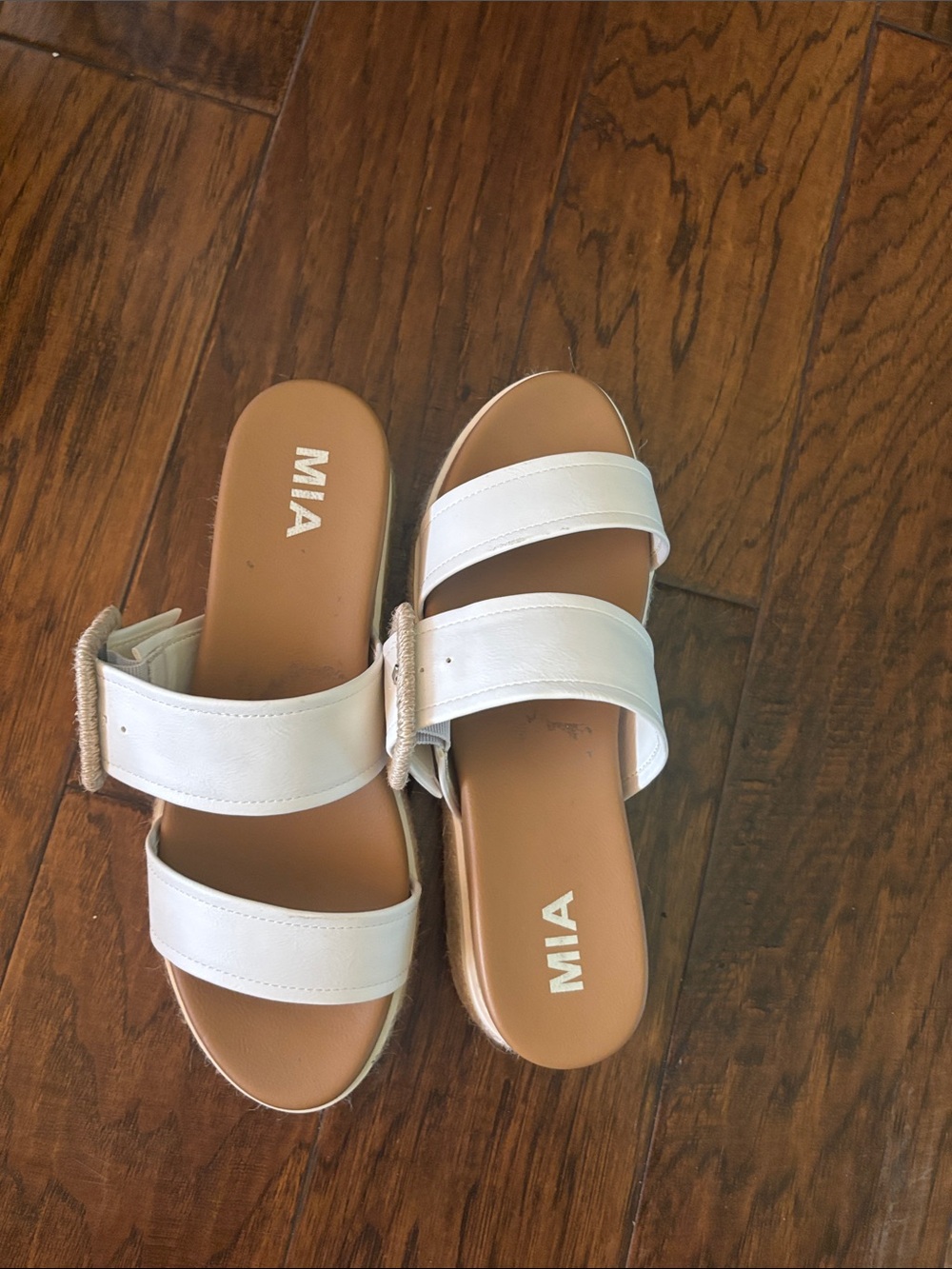 MIA Platform Slide Sandals - Picture 10 of 10